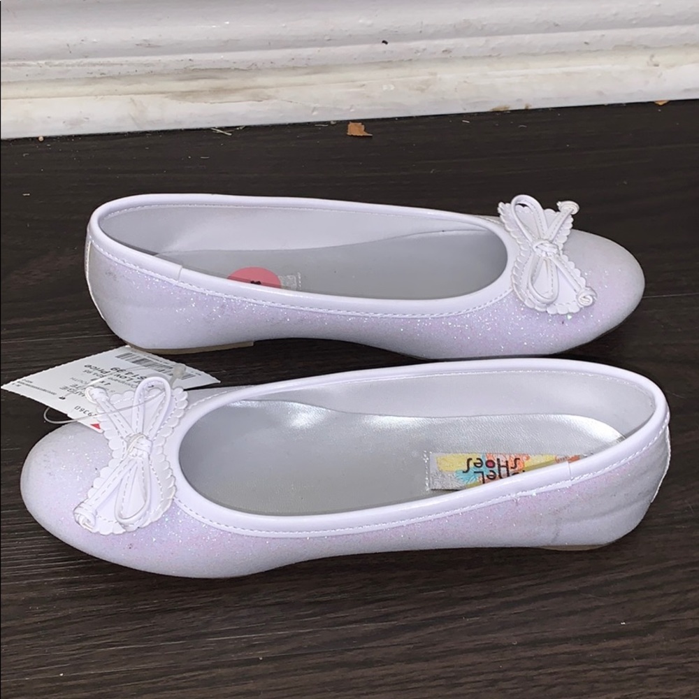 🥿Girls white flats🥿